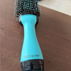 Revlon Aqua Styling Brush